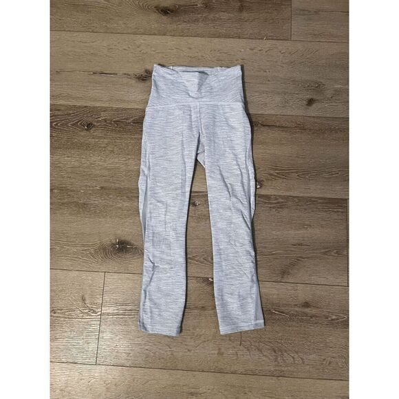 Lululemon Womens Gray High Rise Train Times Crop Size 2 Yoga Athletic Legging - Picture 1 of 3